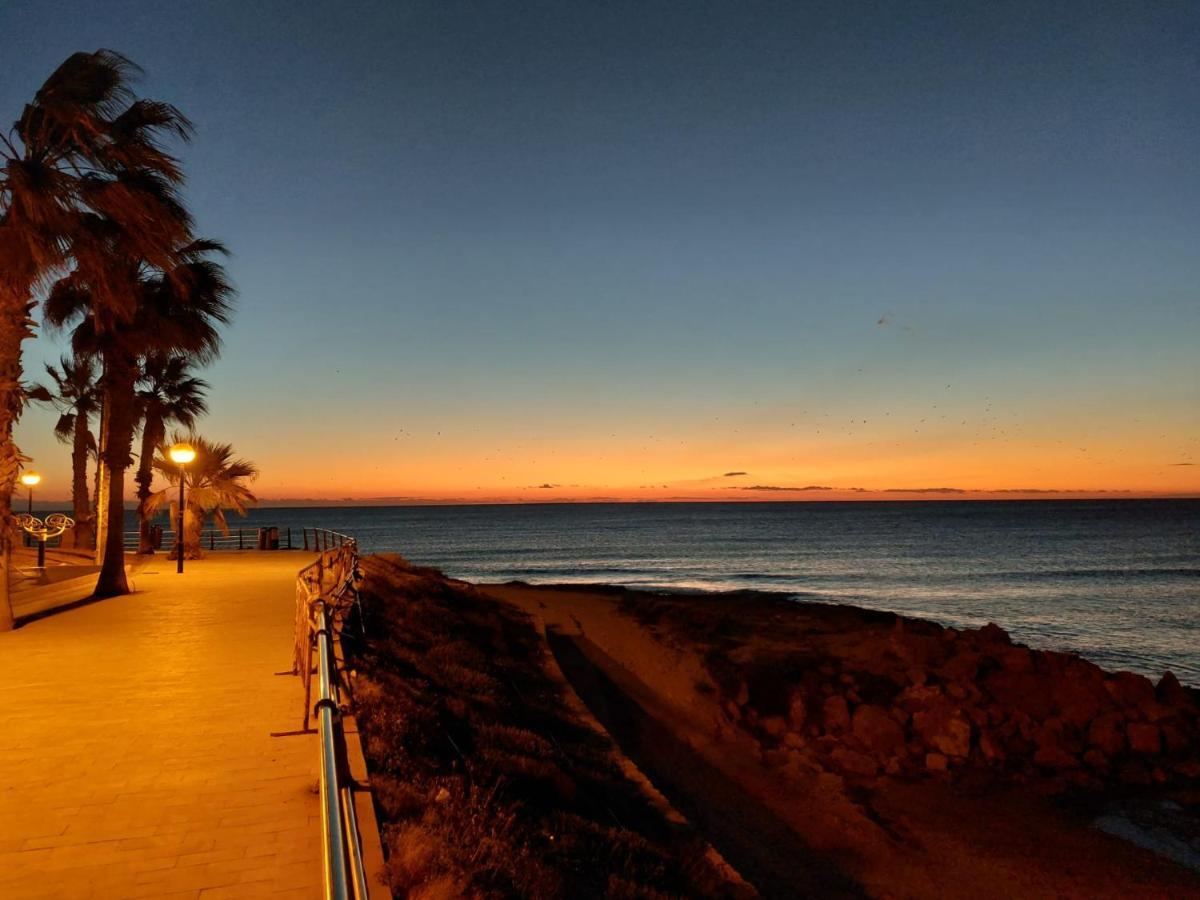 Zenia Hostel Playa Flamenca Luaran gambar
